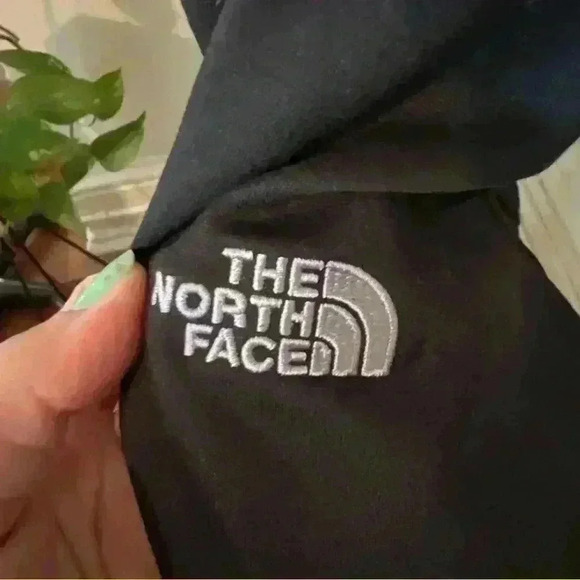 The North Face Women’s Laticrete Tech 1/4 Zip Fleece NF0A3LHC - Medium - Picture 6 of 6